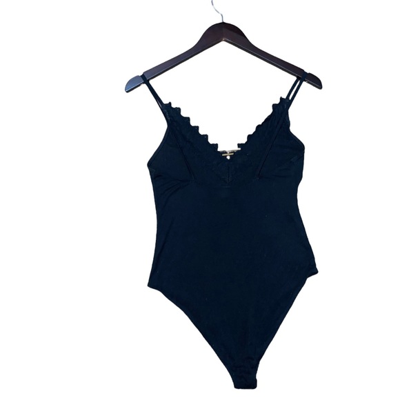 Intimately Free People Gia Black Lace V-Neck Soft Stretch Knit Bodysuit Size M - Picture 10 of 16